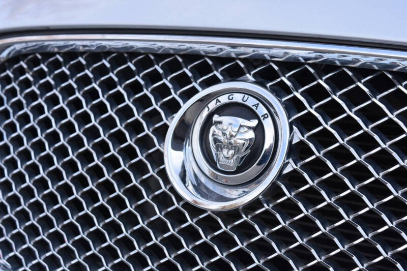 2009 Jaguar XF Luxury