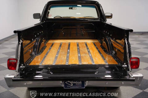 1977 Dodge D100 Pickup