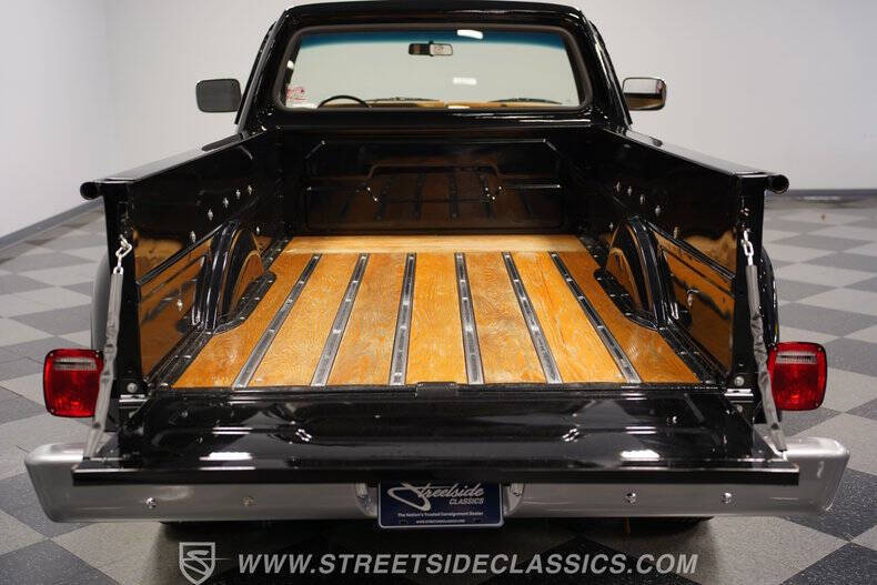 1977 Dodge D100 Pickup