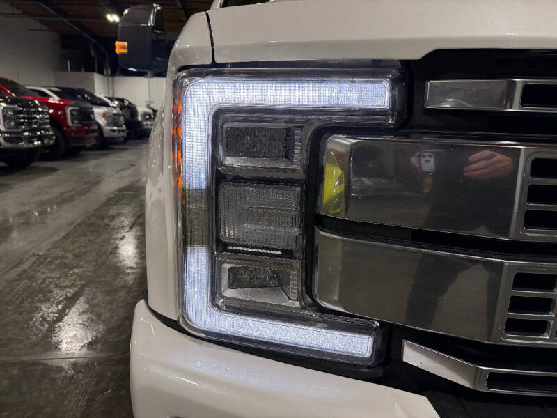 2017 Ford F-350 Super Duty Platinum