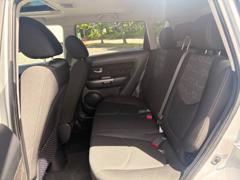 2013 Kia Soul +