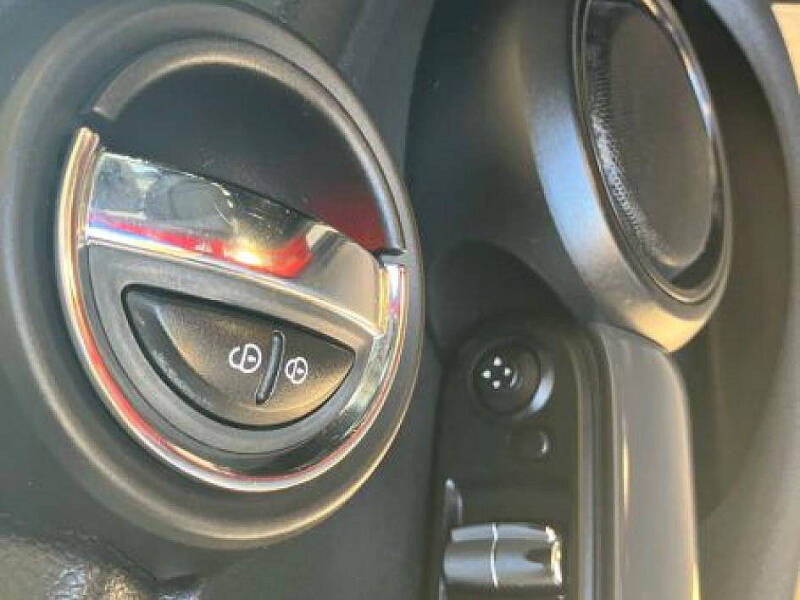 2015 MINI Hardtop 4 Door Cooper