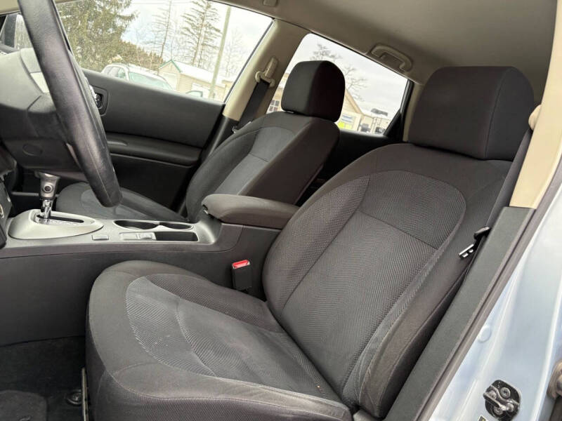 2013 Nissan Rogue SV w/SL Package