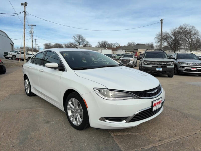 2016 Chrysler 200 Limited