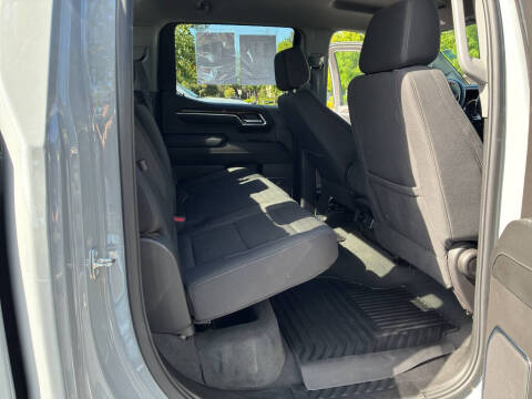 2024 GMC Sierra 1500 Elevation Standard