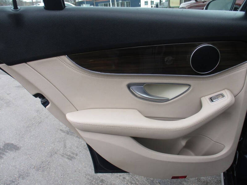 2016 Mercedes-Benz C-Class C 300 Luxury 4MATIC