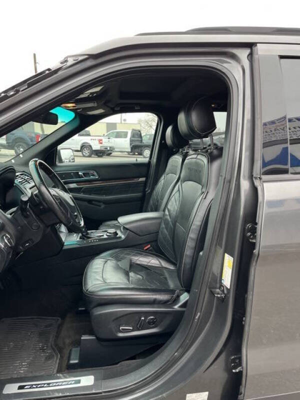 2016 Ford Explorer Platinum