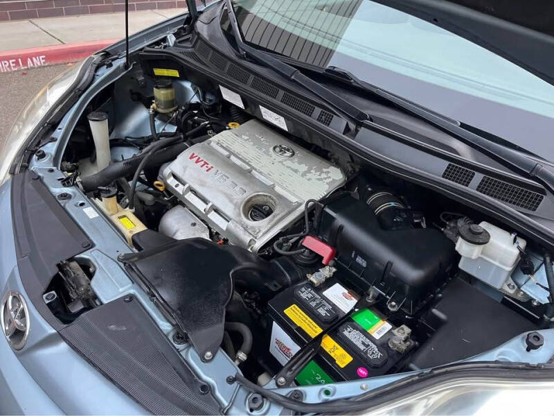 2006 Toyota Sienna LE 8 Passenger