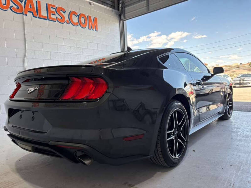 2022 Ford Mustang