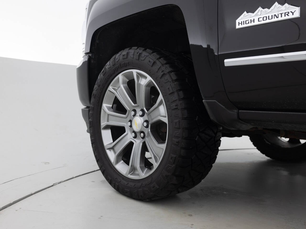 Used Car 2017 Chevrolet Silverado 1500  High Country 4x4 4dr Crew Cab 5.8 Ft. Sb For Sale Under $25,000 In Coal City, Illinois