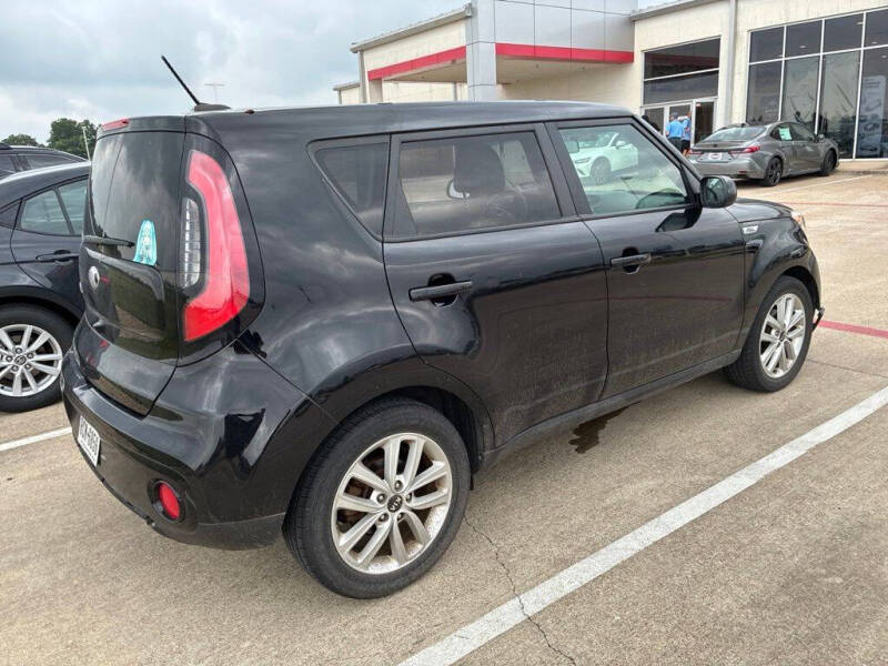 2019 Kia Soul +
