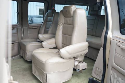 2011 GMC Savana