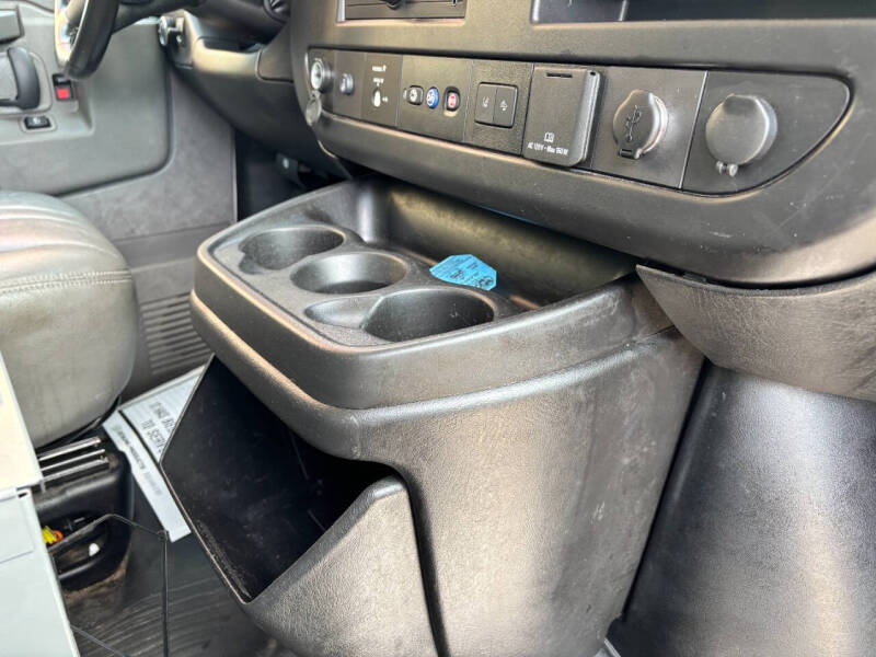 2020 Chevrolet Express 3500