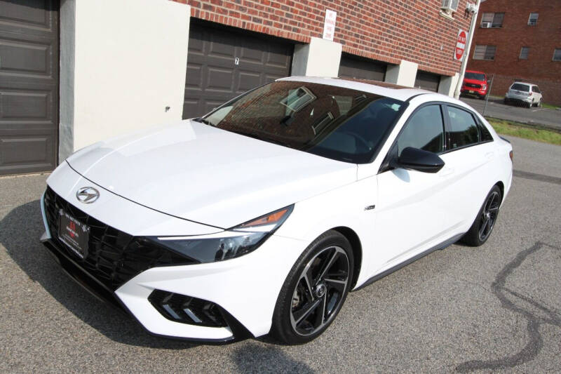 2022 Hyundai Elantra for sale at AA Discount Auto Sales in Bergenfield NJ