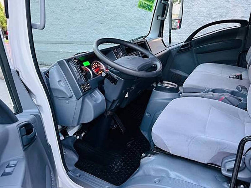 2016 Isuzu NPR DSL REG AT