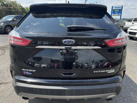 2019 Ford Edge Titanium