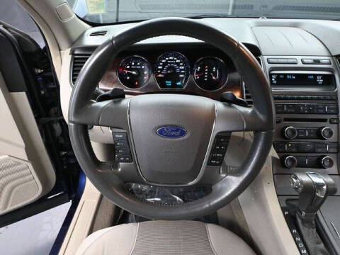 2011 Ford Taurus SEL