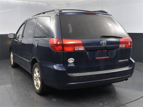 2004 Toyota Sienna