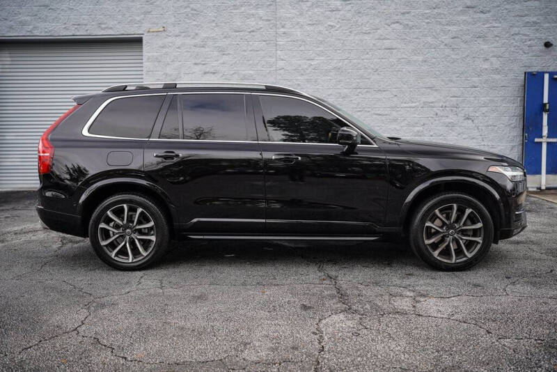 2017 Volvo XC90 T5 Momentum