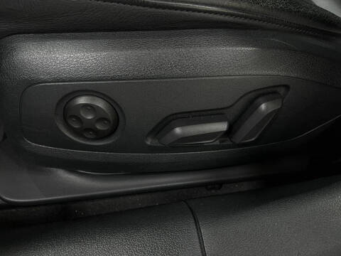 2017 Audi A4 2.0T quattro Premium Plus