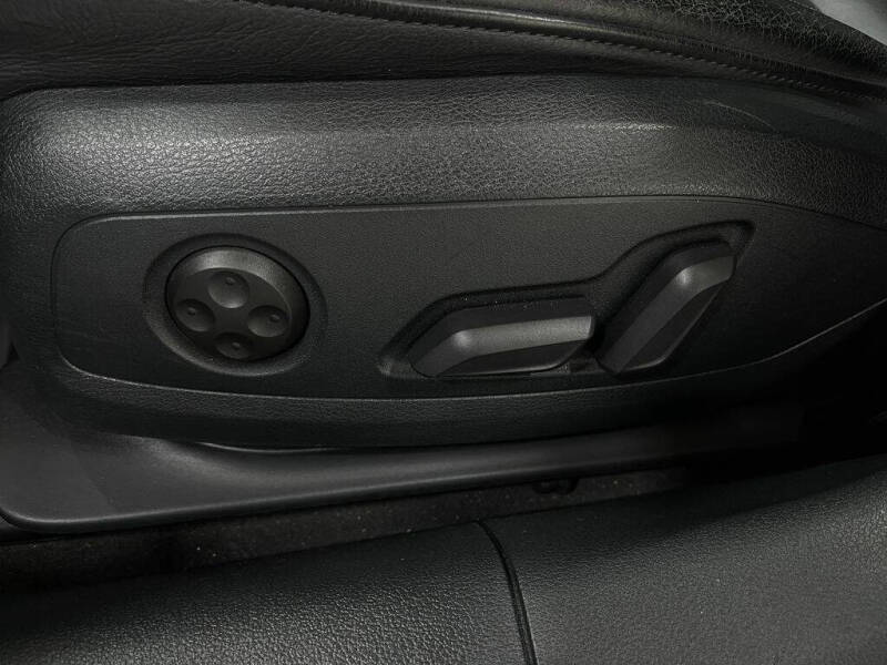 2017 Audi A4 2.0T quattro Premium Plus