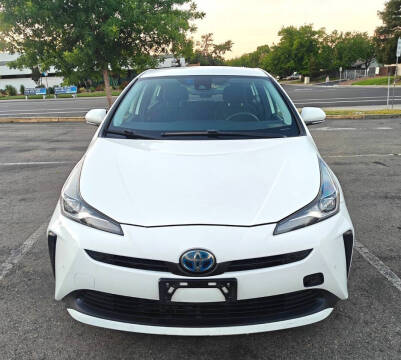 2019 Toyota Prius LE