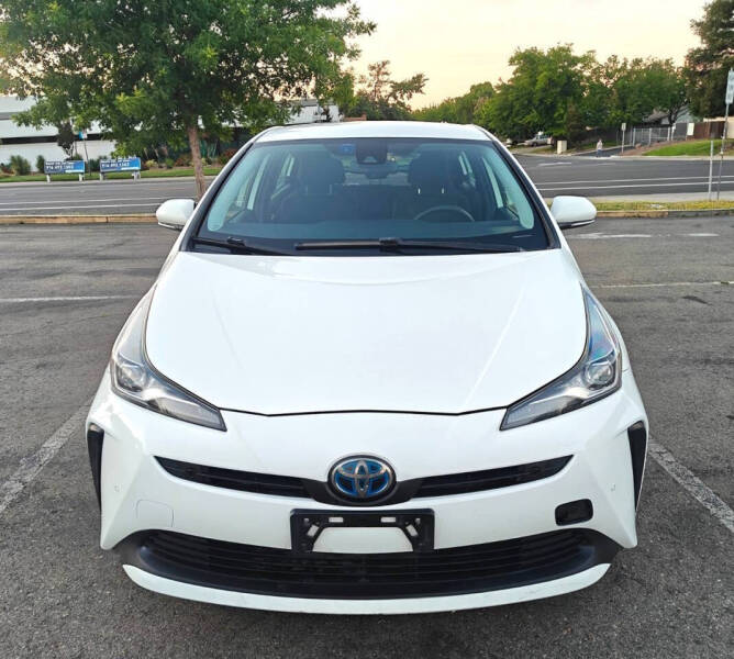 2019 Toyota Prius LE