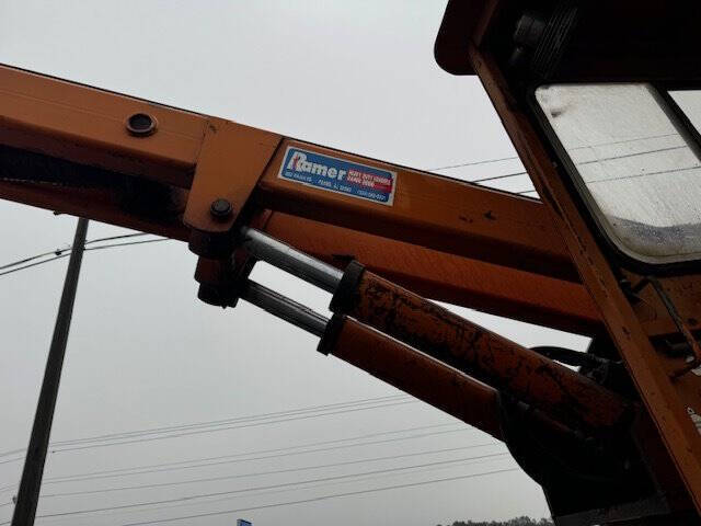 2007 Freightliner M2 106