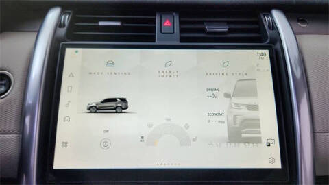 2024 Land Rover Discovery P300 Dynamic SE
