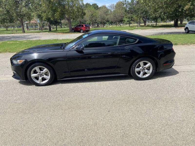 2016 Ford Mustang V6