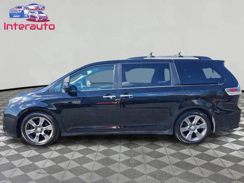 2017 Toyota Sienna