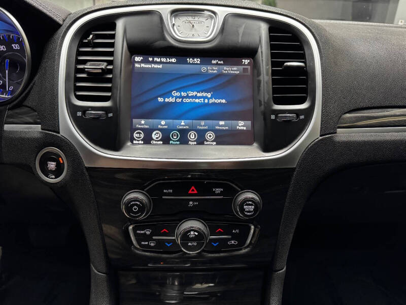 2020 Chrysler 300 Touring