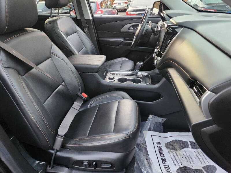 2020 Chevrolet Traverse LT Leather