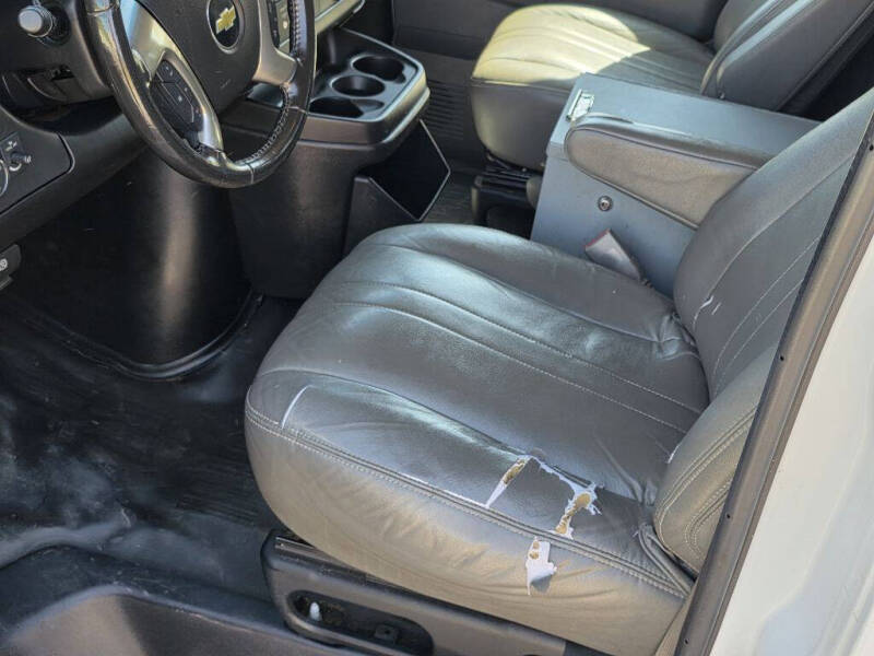 2017 Chevrolet Express 2500