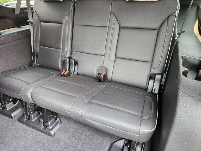2022 GMC Yukon XL SLT