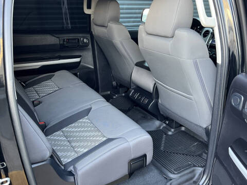 2020 Toyota Tundra SR5