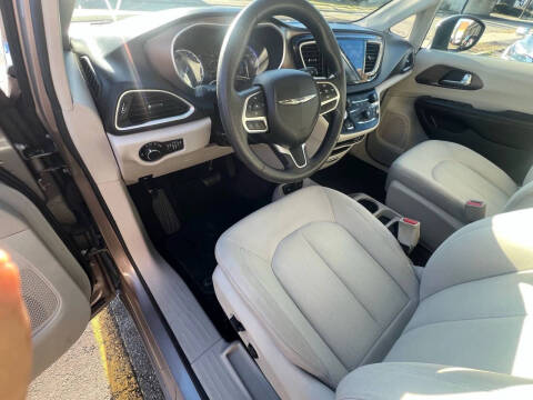 2017 Chrysler Pacifica Touring