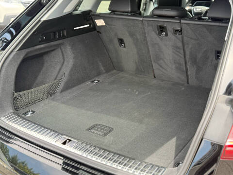 2019 Audi e-tron quattro Premium Plus