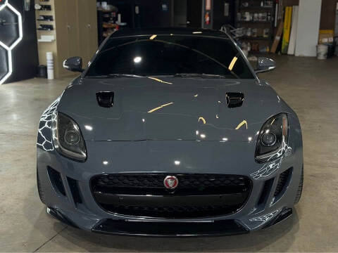 2016 Jaguar F-TYPE R