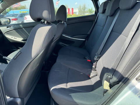 2014 Hyundai Accent SE