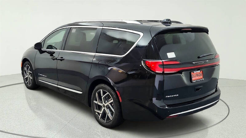 2027 Chrysler Pacifica Pinnacle