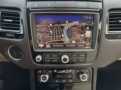 2016 Volkswagen Touareg VR6 Sport