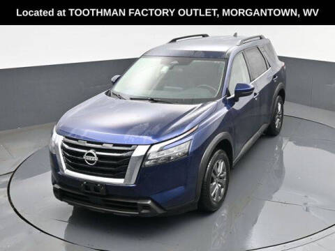 2025 Nissan Pathfinder SV