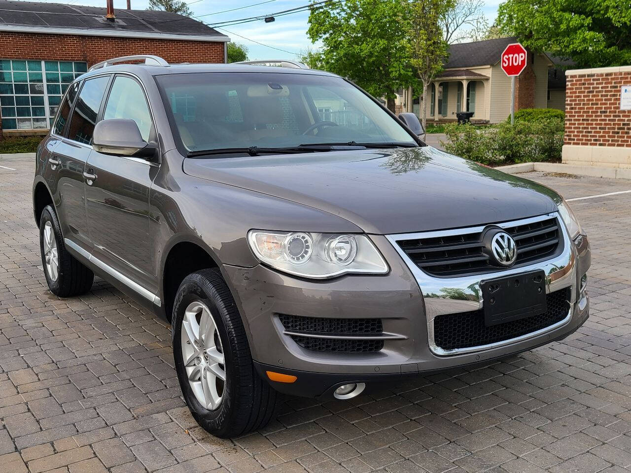 Volkswagen touareg 2010 года