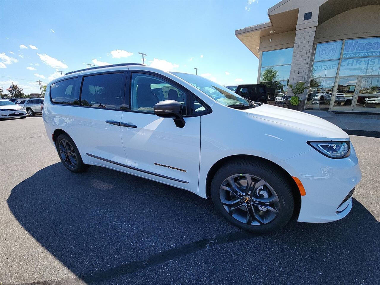 2024 Chrysler Pacifica for sale at Victoria Auto Sales in Victoria, MN