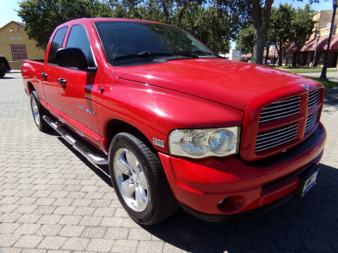 2004 Dodge Ram 1500 for sale at Family Truck and Auto in Oakdale CA