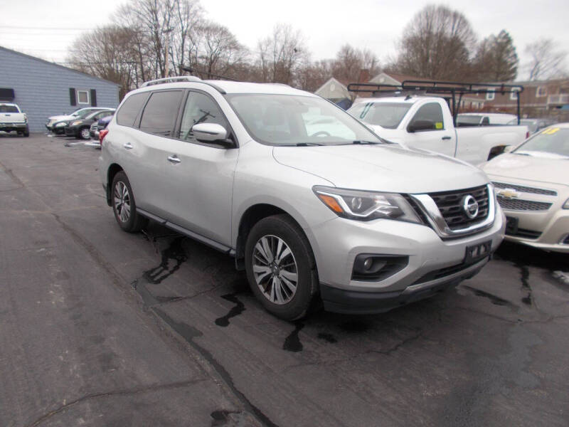 2017 Nissan Pathfinder SV