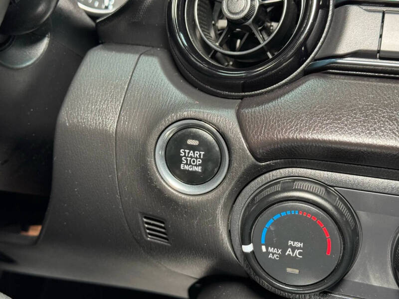 2016 Mazda MX-5 Miata Club