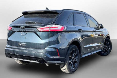 2022 Ford Edge SE