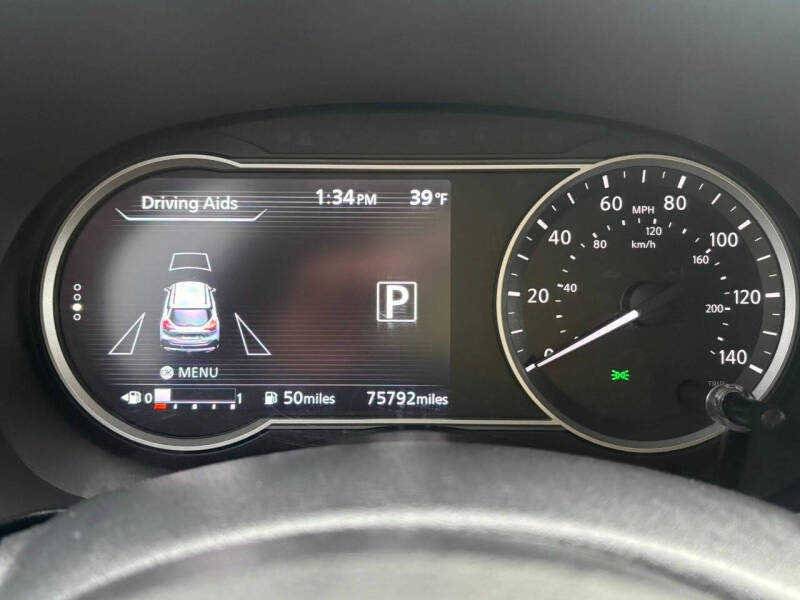 2019 Nissan Kicks SR